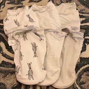 Set of Aiden and Anaid swaddles, Velcro